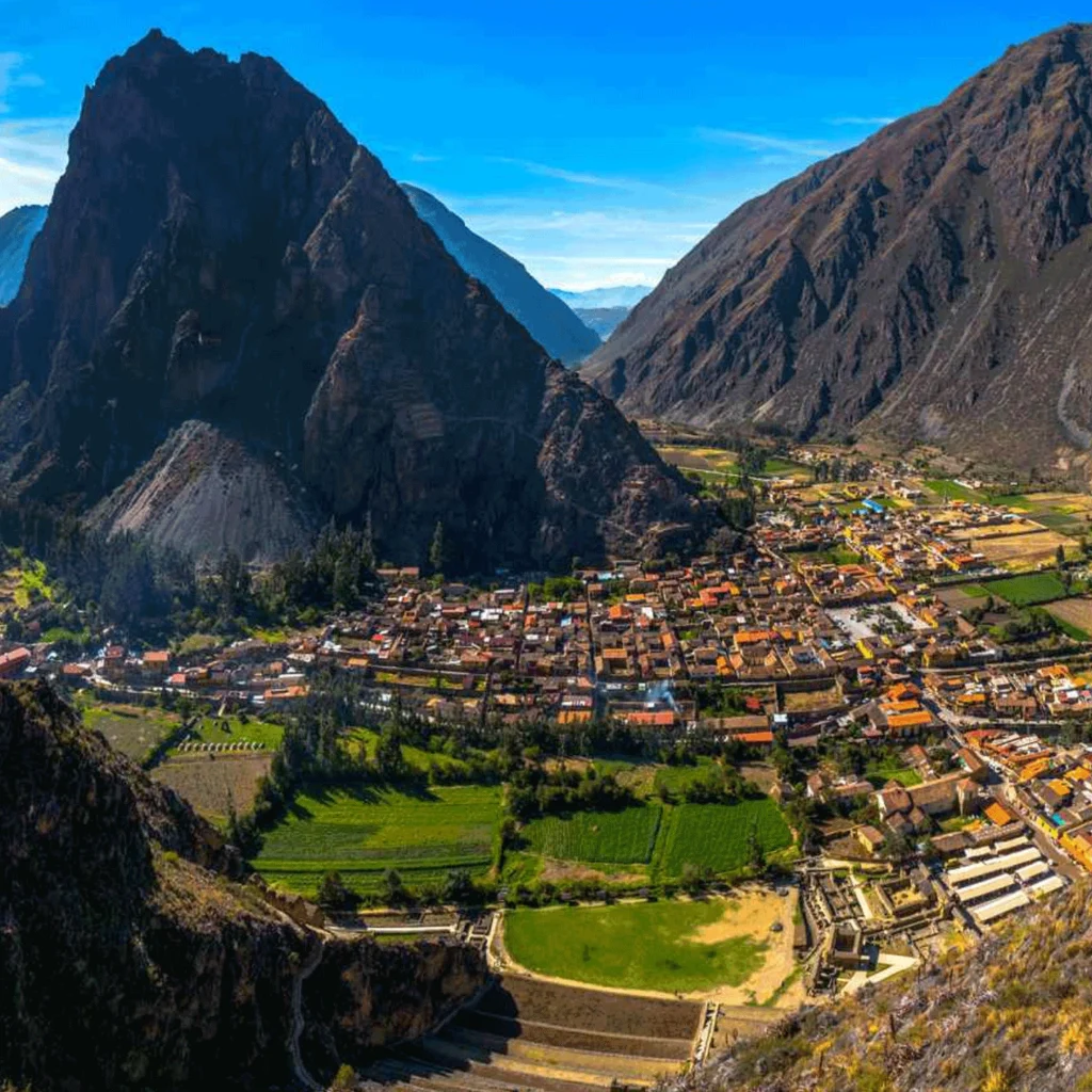 Luxury trek in the Peruvian Andes with glamping and mountain views